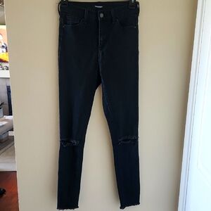 Black Skinny Jeans